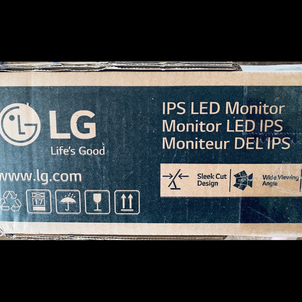 HP IPS LED 32” Monitor - Picture 2 of 5